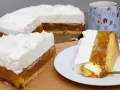 Pyszny tort z warstwą owocową i puszystym kremem śmietankowym do tortu. Kawałek na talerzyku czeka na spróbowanie.