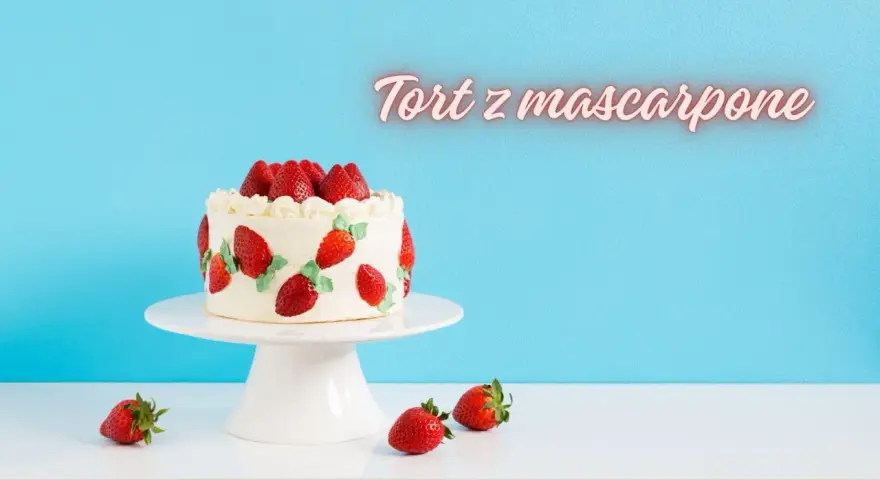 Pyszny tort z mascarpone i truskawkami. Zastanawiasz się, ile może stać tort z mascarpone? Ten wygląda świeżo i apetycznie!